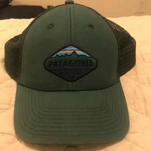 MENS Forest green Patagonia snap back